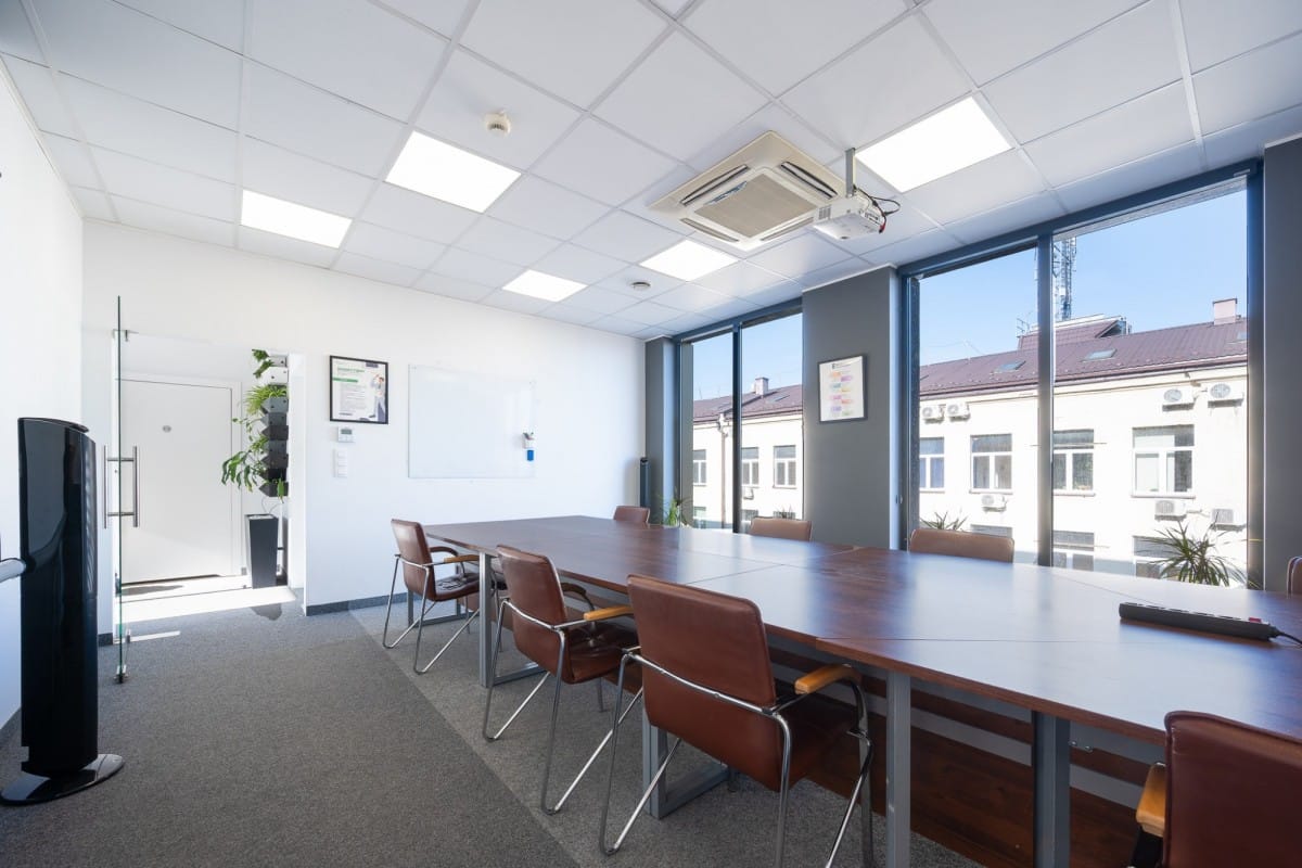 Lokal użytkowy  pokojowe na Sprzedaż