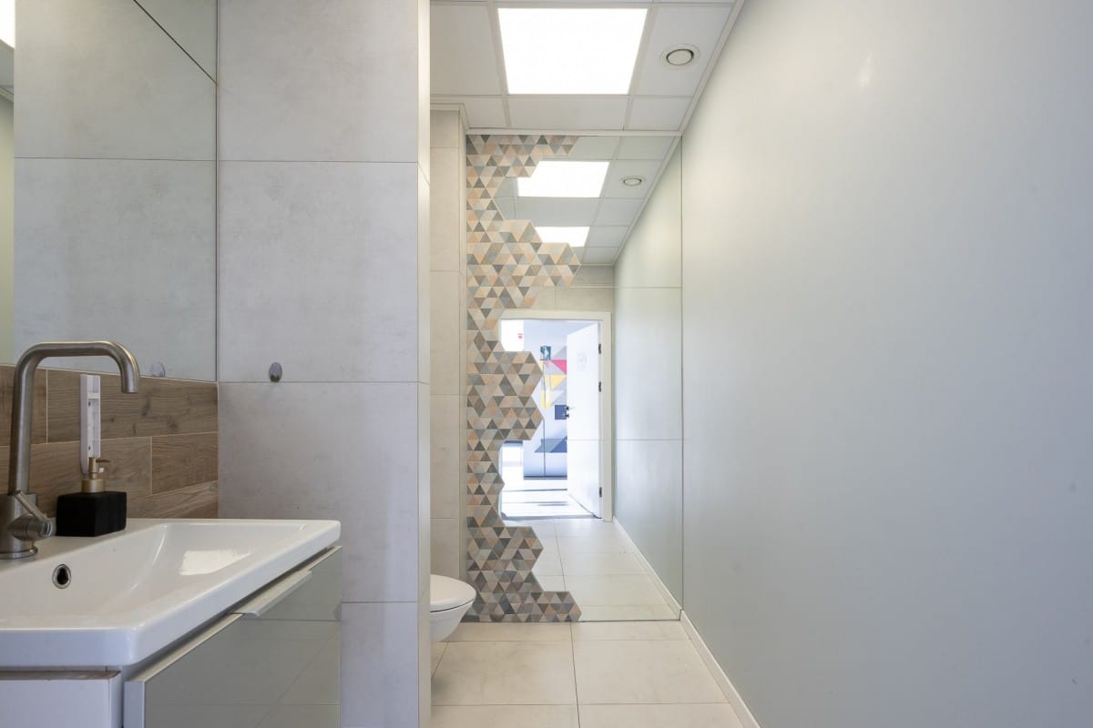 Lokal użytkowy  pokojowe na Sprzedaż