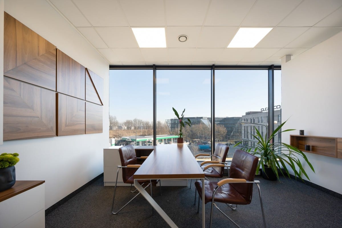 Lokal użytkowy  pokojowe na Sprzedaż