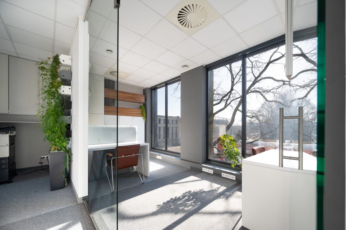 Lokal użytkowy  pokojowe na Sprzedaż