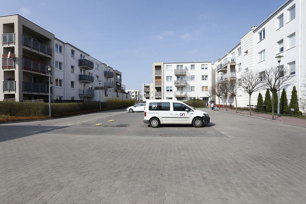Mieszkanie 4 pokojowe na Sprzedaż