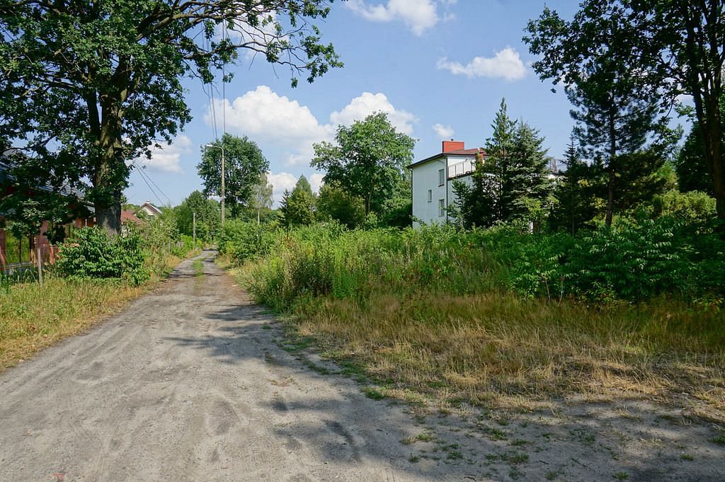 Działka  pokojowe na Sprzedaż