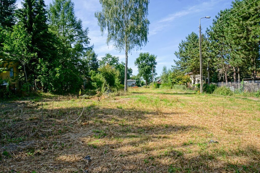 Działka  pokojowe na Sprzedaż