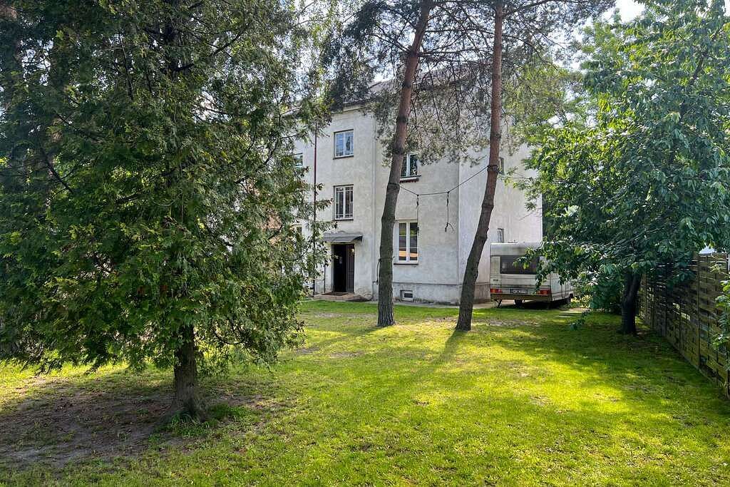 Dom 14 pokojowe na Sprzedaż
