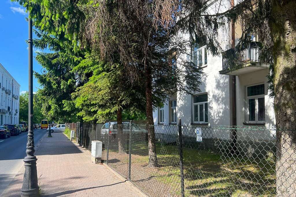 Dom 14 pokojowe na Sprzedaż