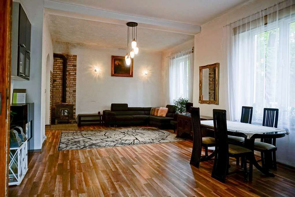 Dom  pokojowe na Sprzedaż