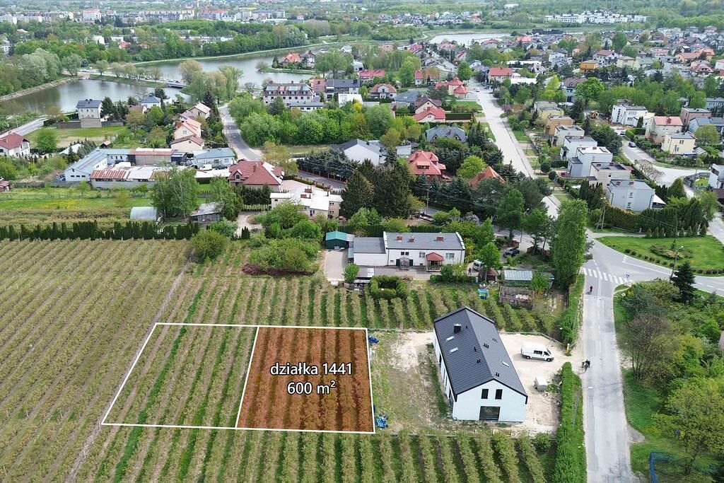 Działka  pokojowe na Sprzedaż