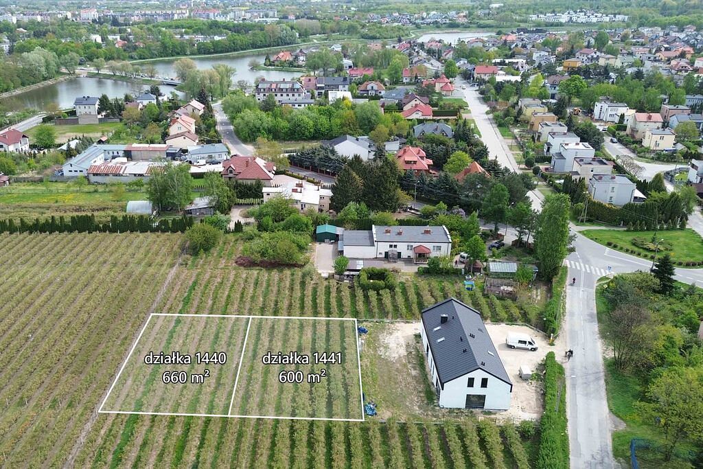 Działka  pokojowe na Sprzedaż