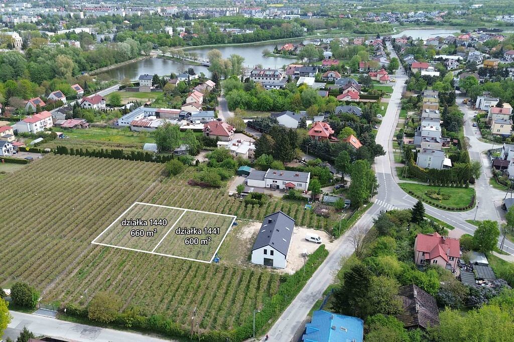 Działka  pokojowe na Sprzedaż