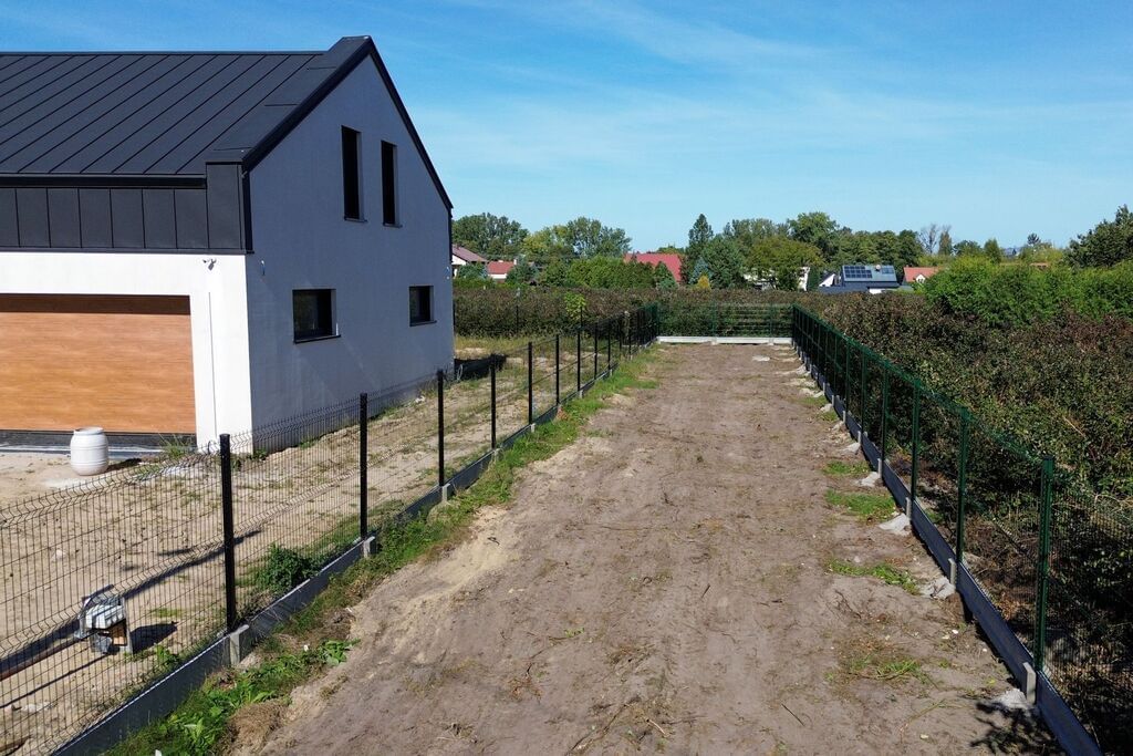 Działka  pokojowe na Sprzedaż