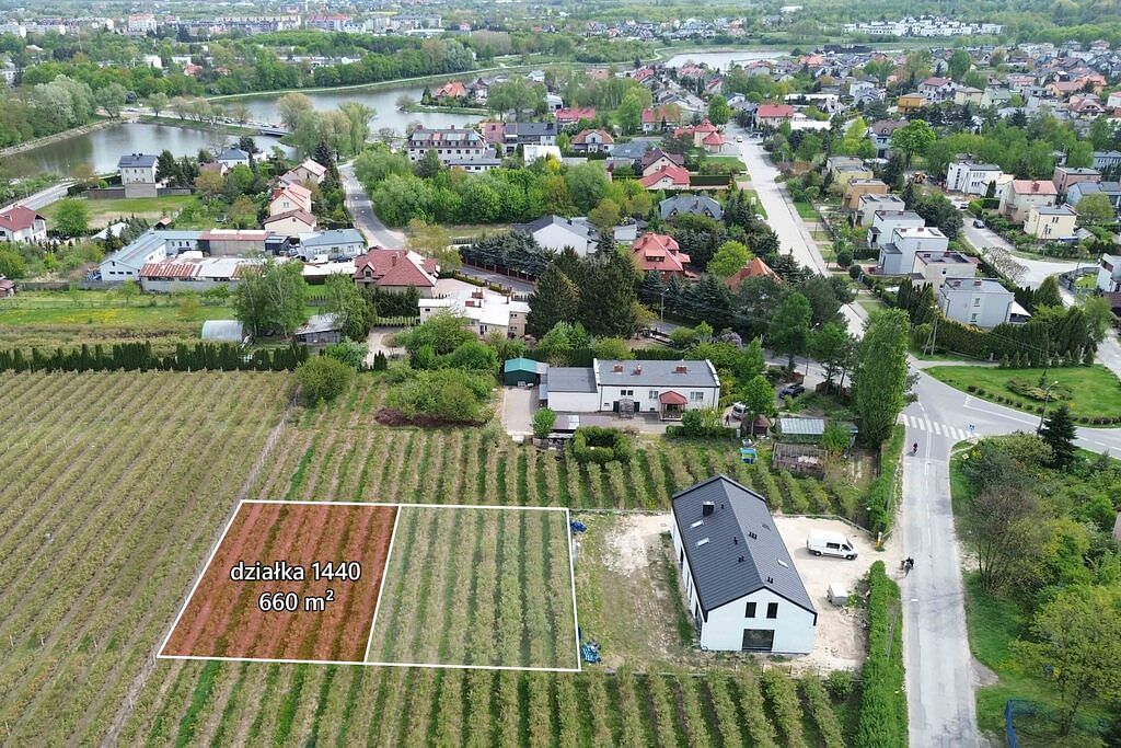 Działka  pokojowe na Sprzedaż
