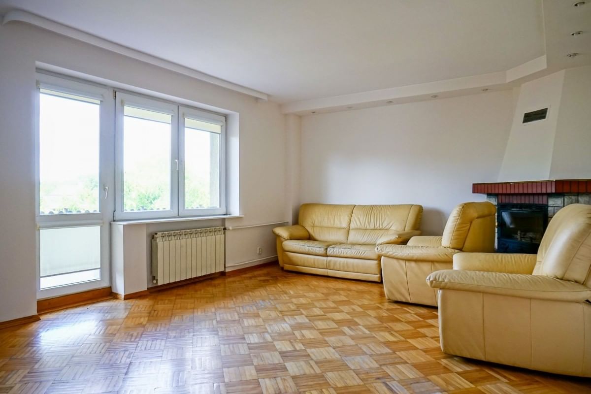 Dom 5 pokojowe na Sprzedaż