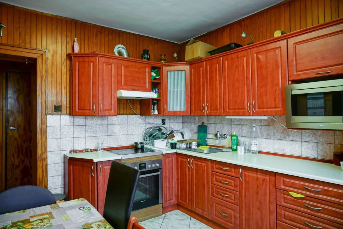 Dom 5 pokojowe na Sprzedaż