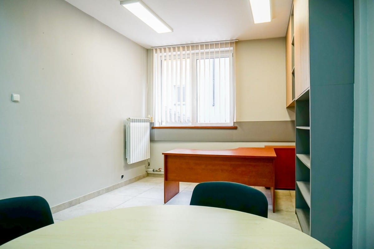 Lokal użytkowy  pokojowe na Wynajem