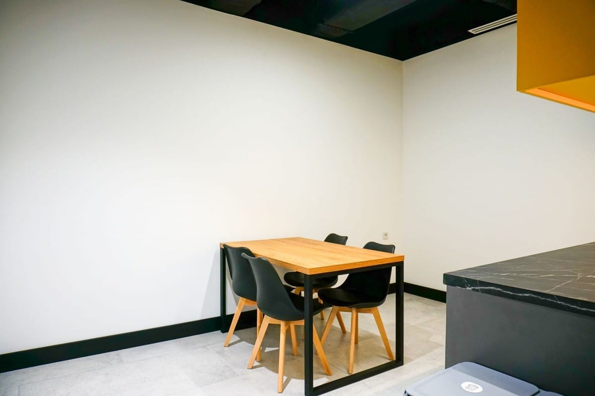 Lokal użytkowy  pokojowe na Wynajem