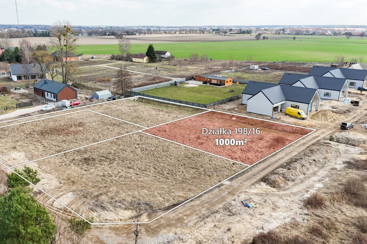 Działka  pokojowe na Sprzedaż