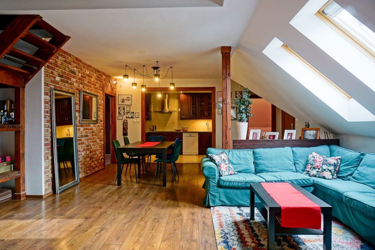 Dom 4 pokojowe na Sprzedaż