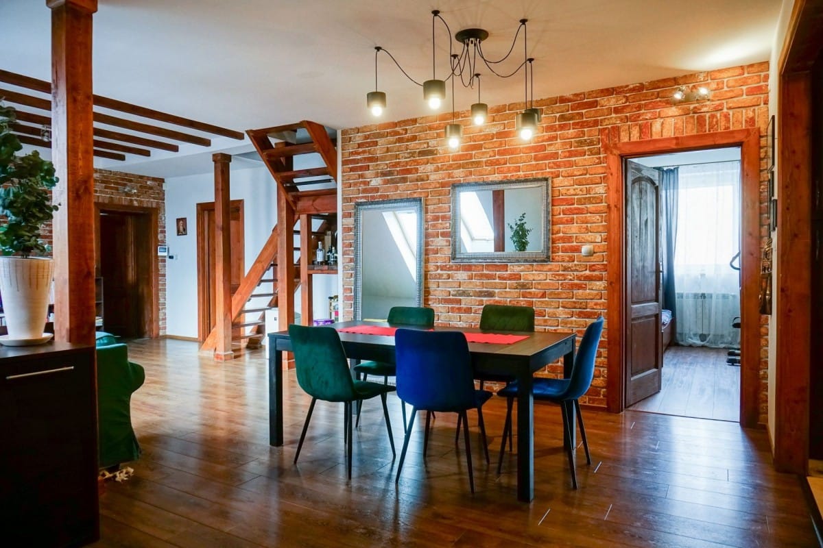 Dom 4 pokojowe na Sprzedaż