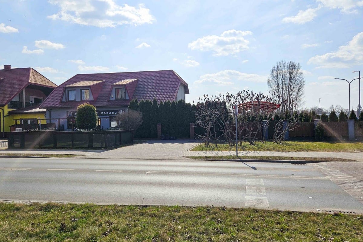 Dom 4 pokojowe na Sprzedaż