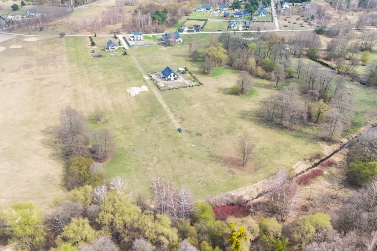 Działka  pokojowe na Sprzedaż