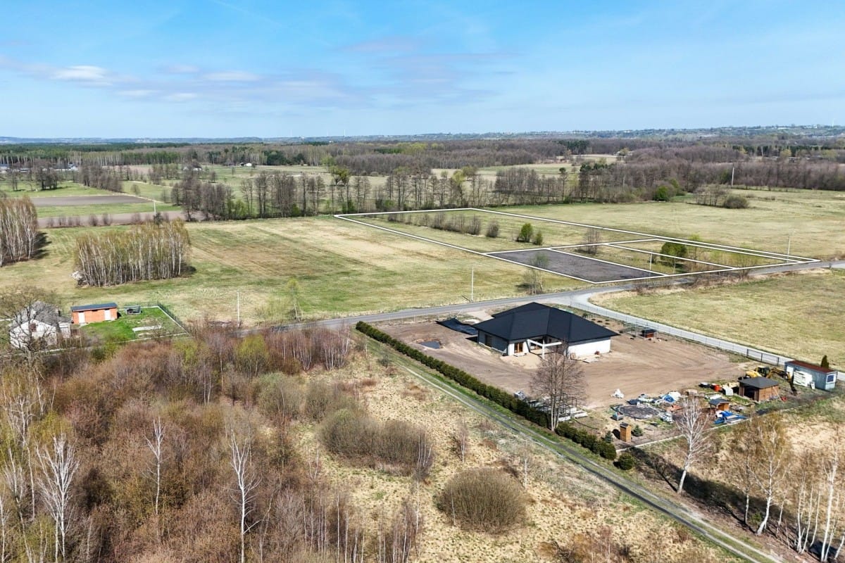 Działka  pokojowe na Sprzedaż