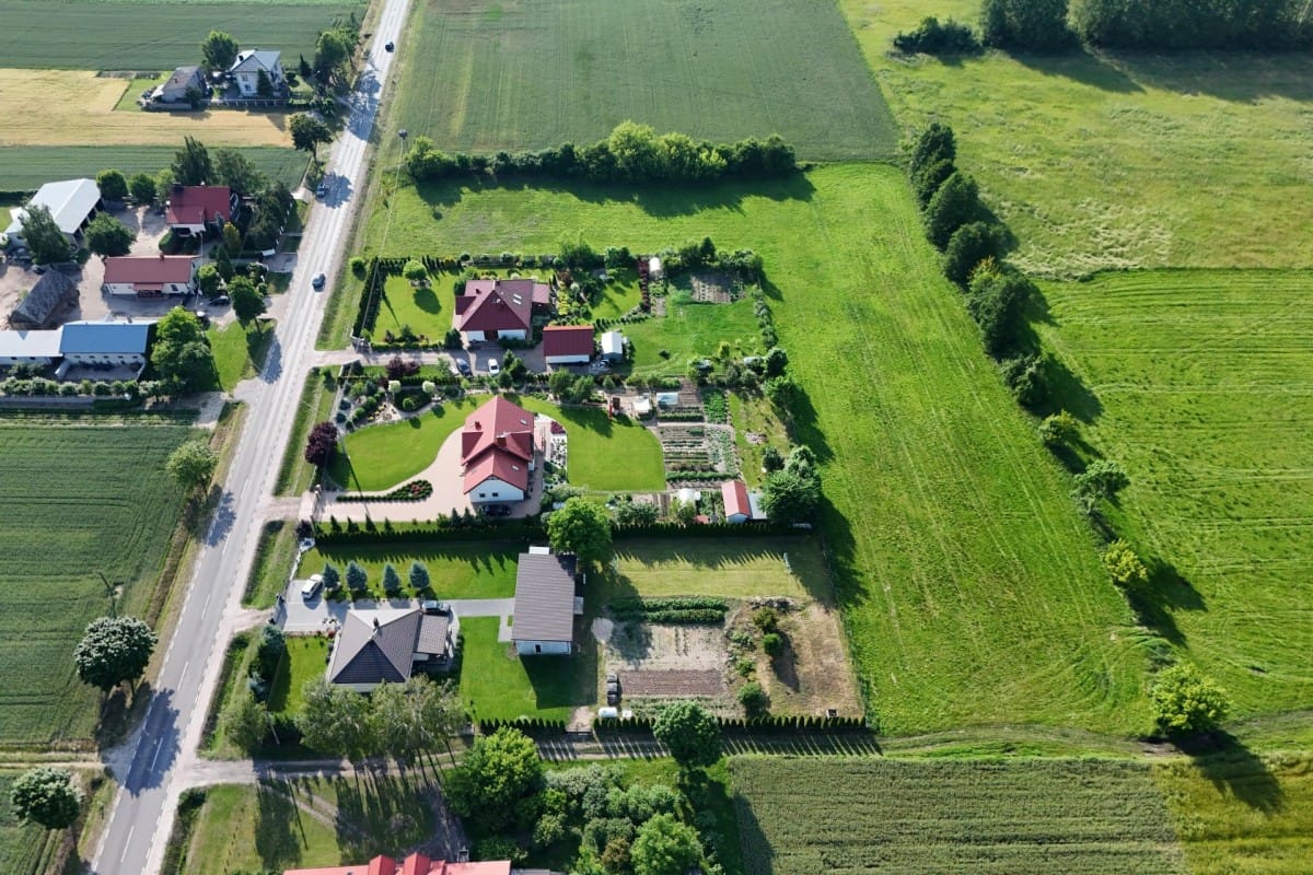 Działka  pokojowe na Sprzedaż