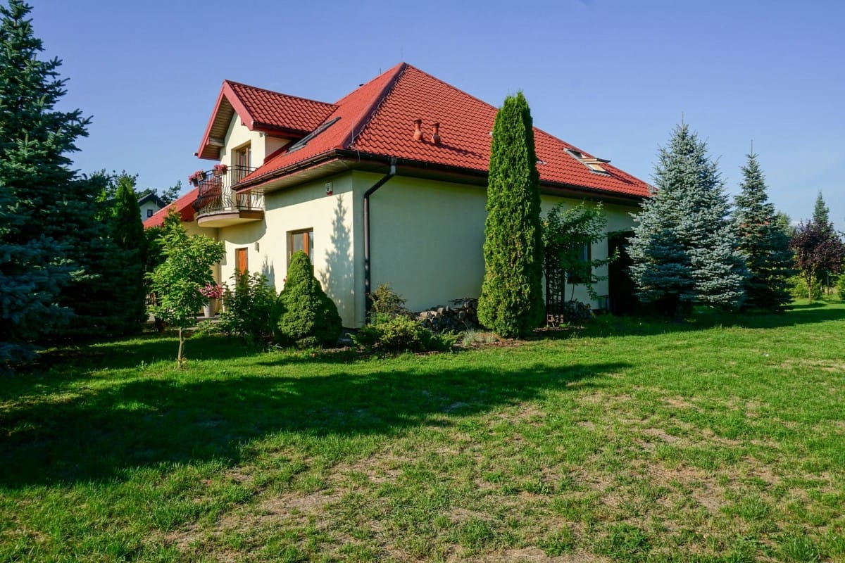 Dom 5 pokojowe na Sprzedaż