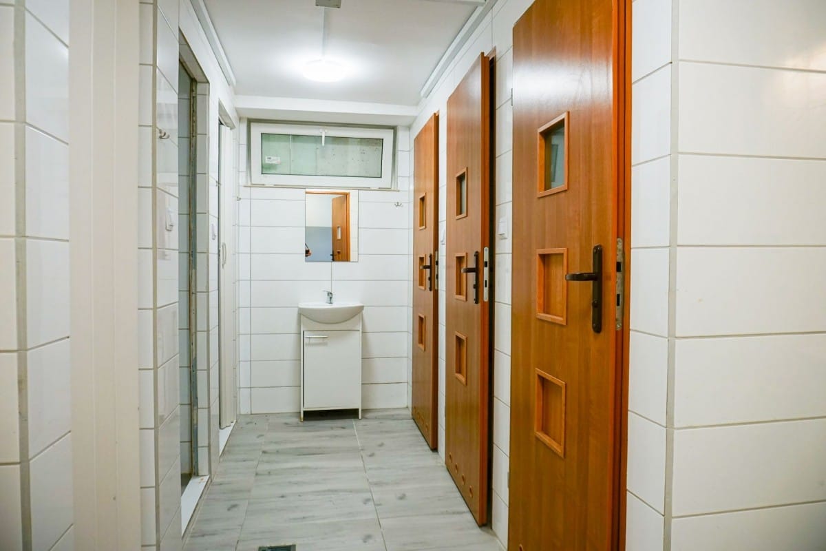 Lokal użytkowy  pokojowe na Sprzedaż