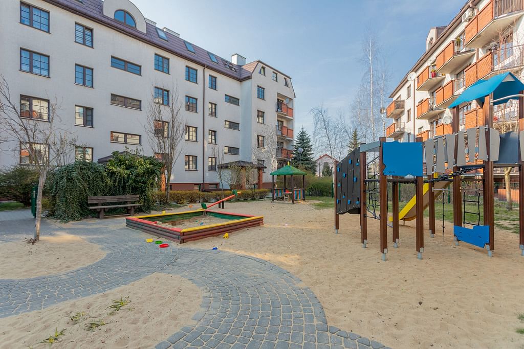 Mieszkanie 4 pokojowe na Sprzedaż