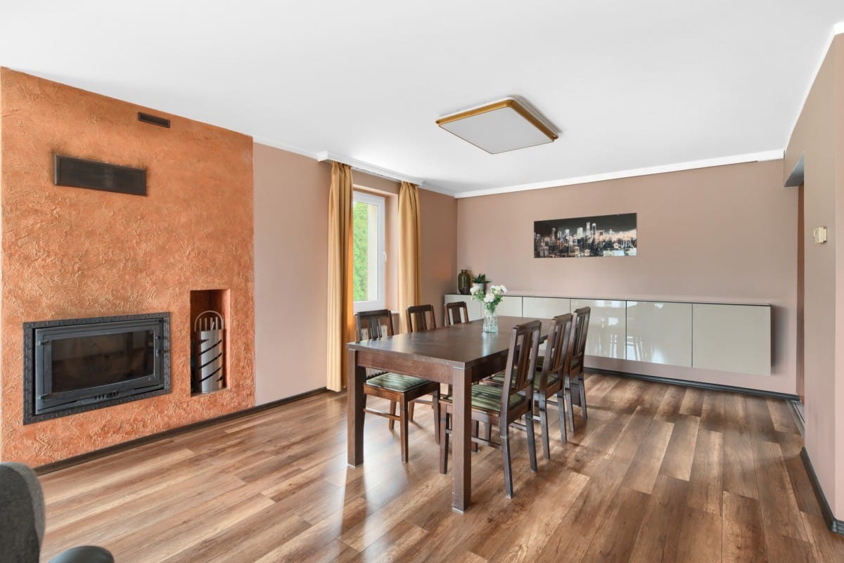 Dom 5 pokojowe na Sprzedaż