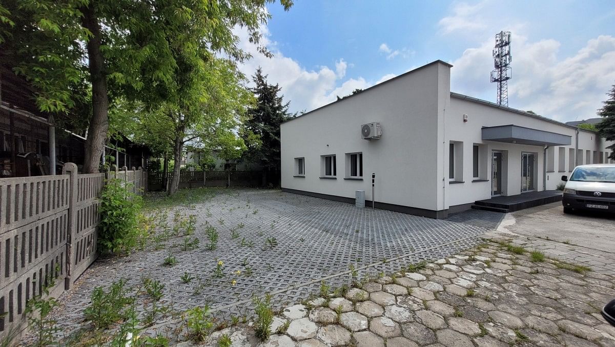 Lokal użytkowy  pokojowe na Sprzedaż
