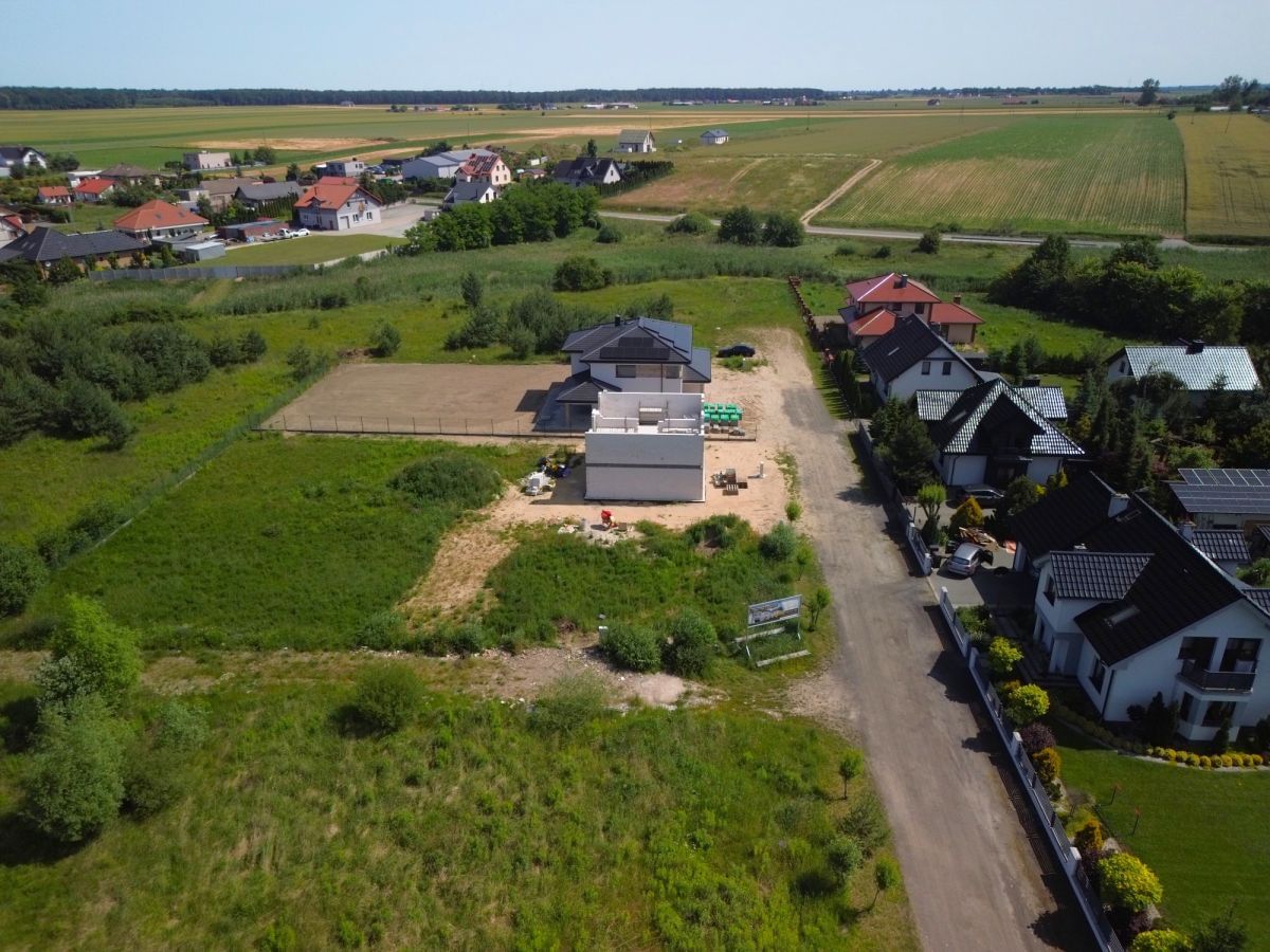 Dom 4 pokojowe na Sprzedaż