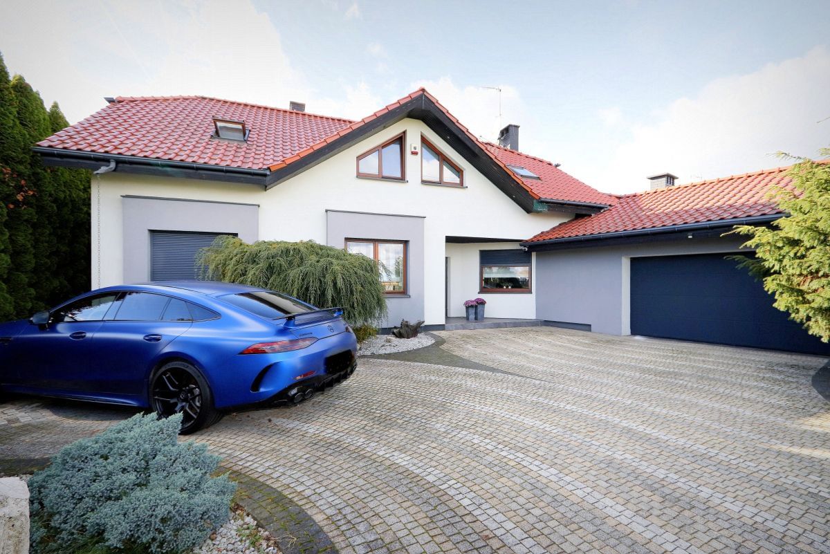 Dom 7 pokojowe na Sprzedaż