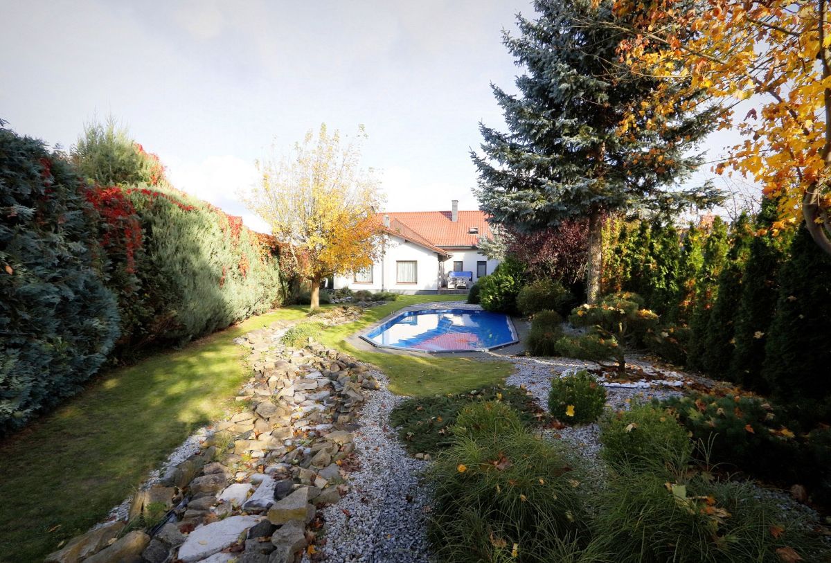 Dom 7 pokojowe na Sprzedaż