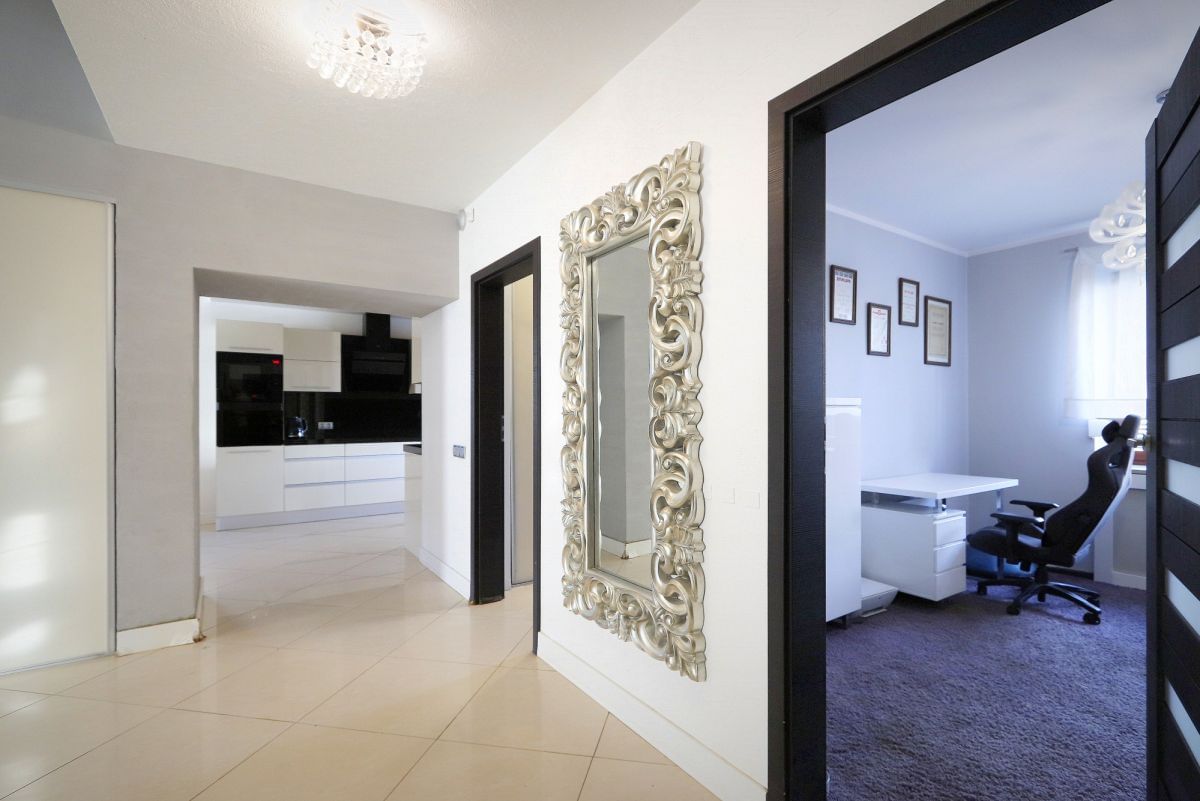 Dom 7 pokojowe na Sprzedaż