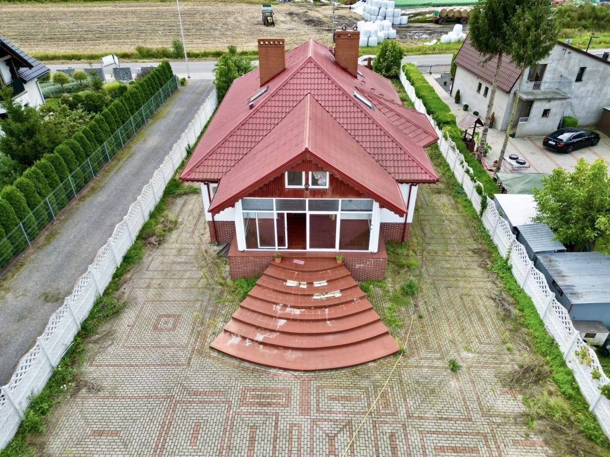 Dom 5 pokojowe na Sprzedaż