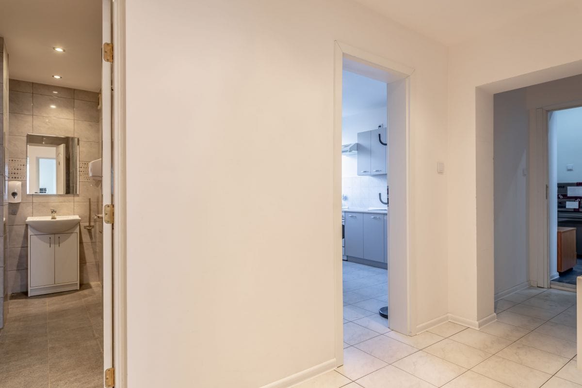 Dom 6 pokojowe na Sprzedaż