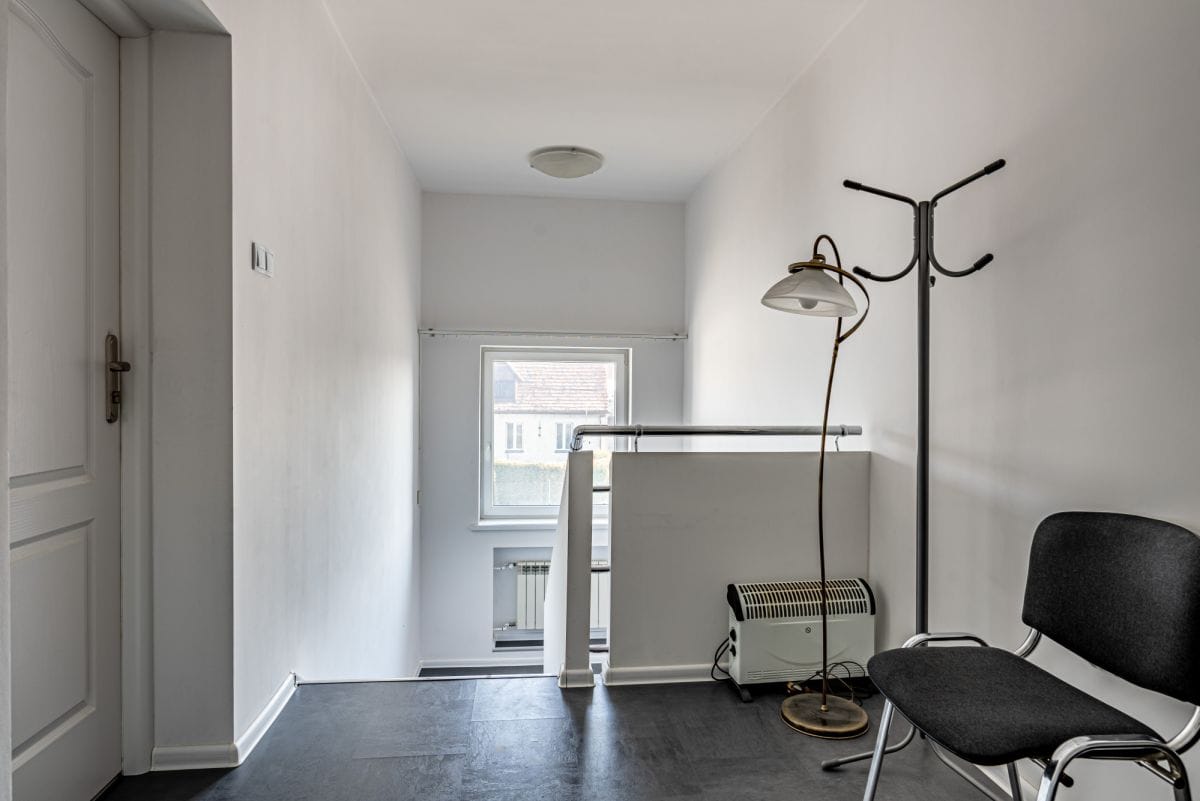 Dom 6 pokojowe na Sprzedaż