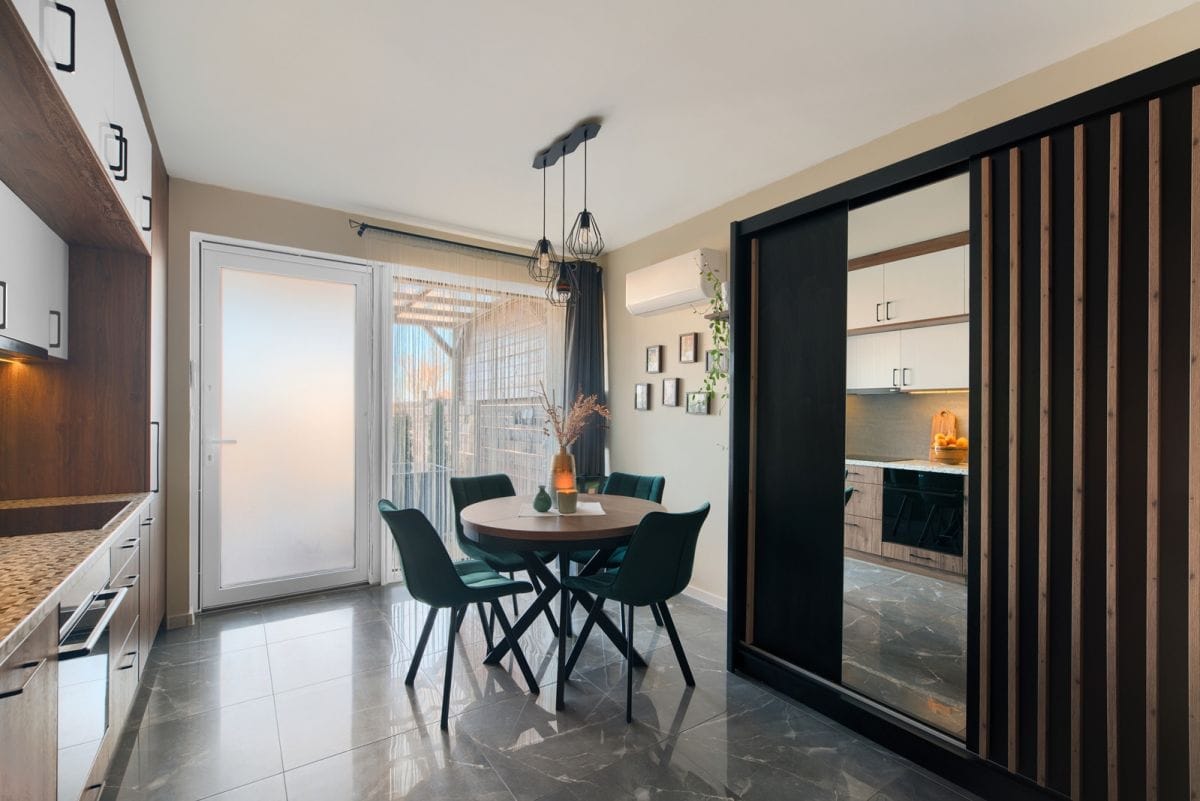 Dom 4 pokojowe na Sprzedaż