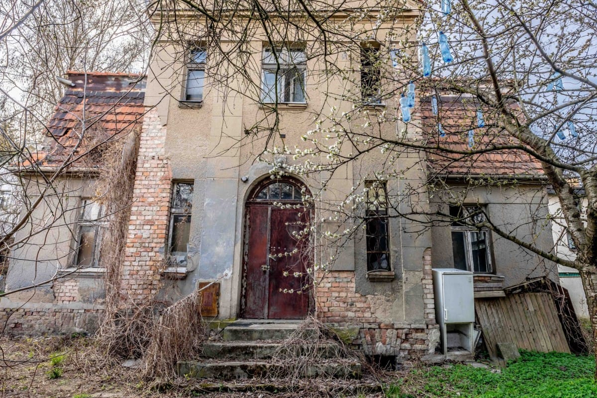 Dom 5 pokojowe na Sprzedaż