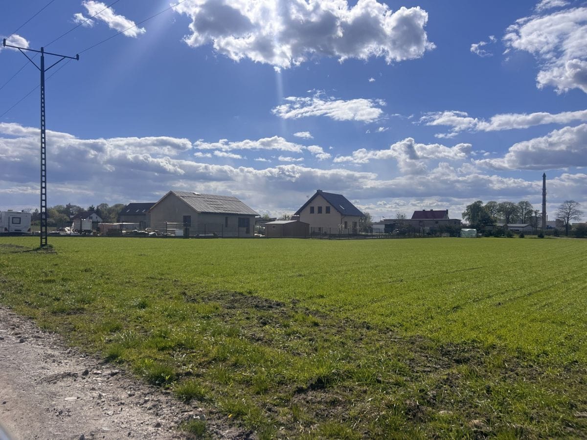Działka  pokojowe na Sprzedaż