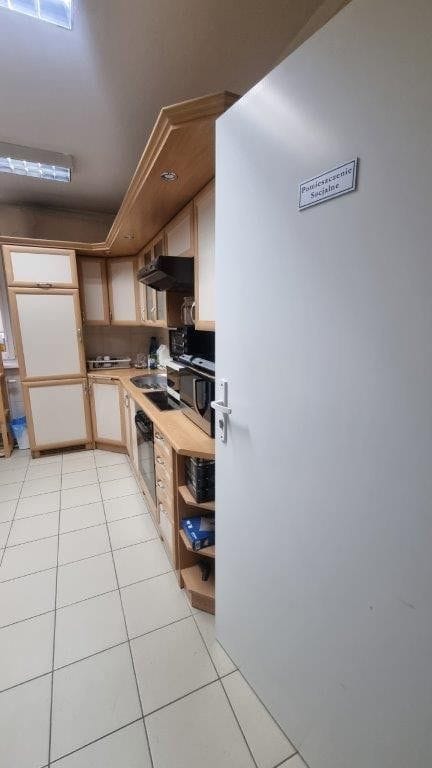 Lokal użytkowy  pokojowe na Sprzedaż