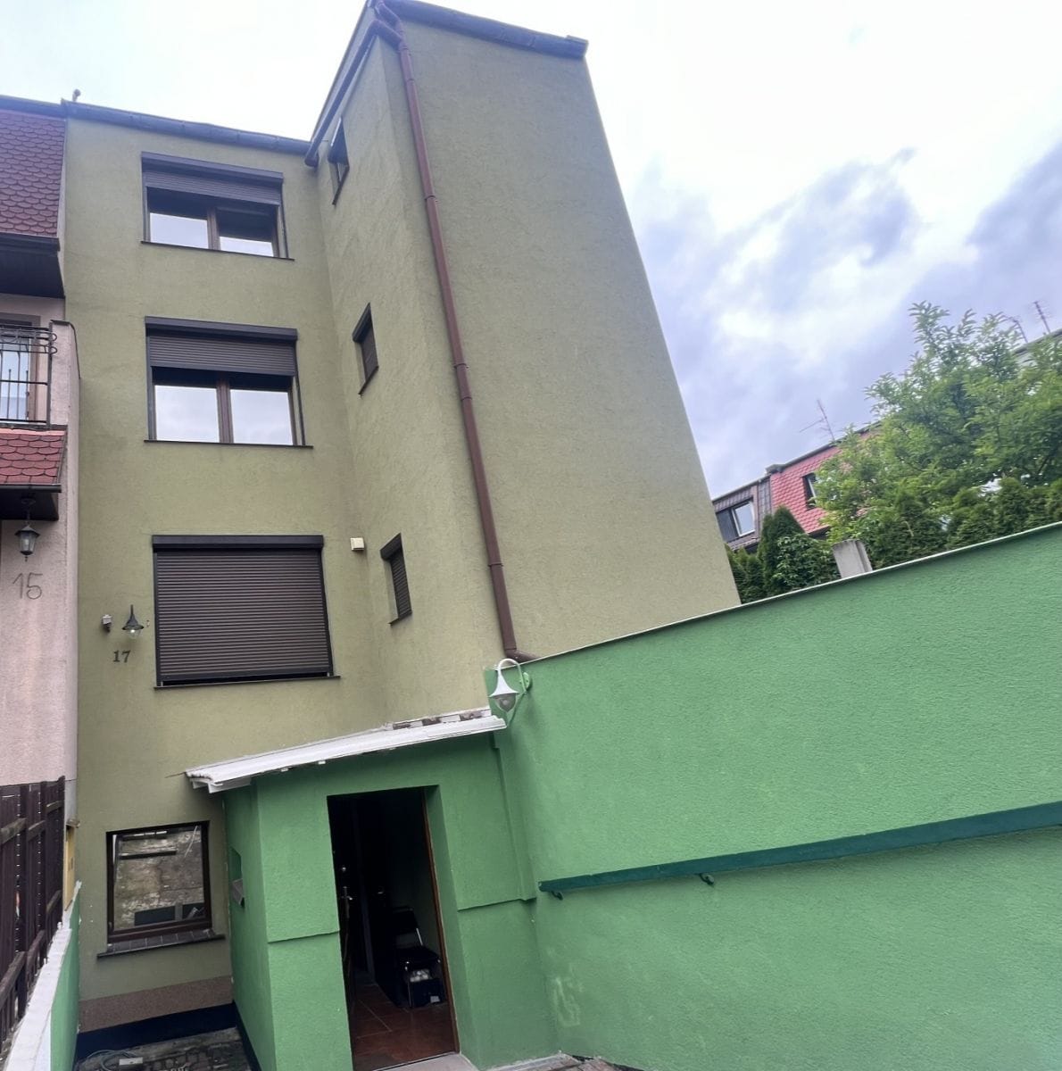 Dom 6 pokojowe na Sprzedaż