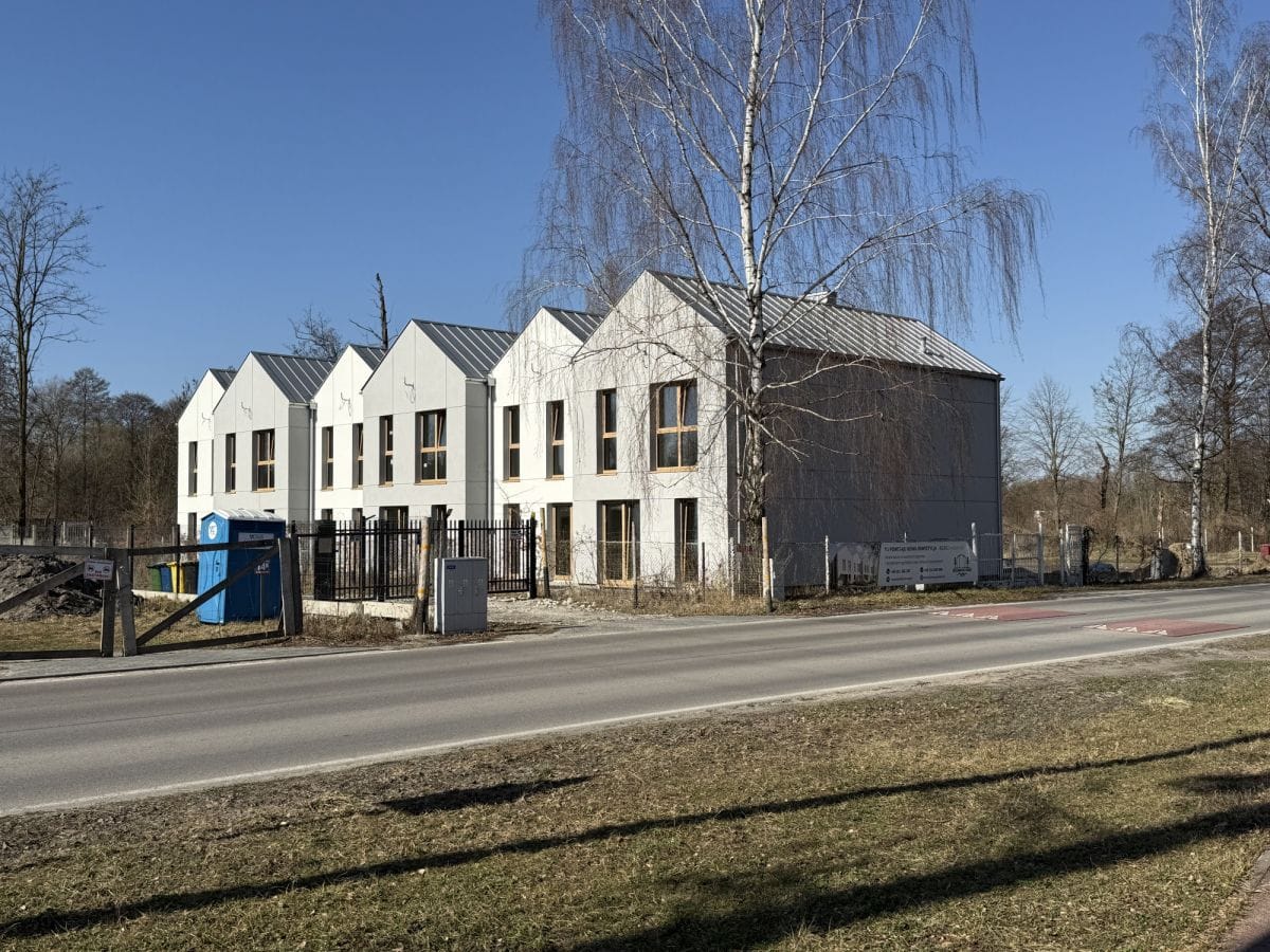 Dom 4 pokojowe na Sprzedaż