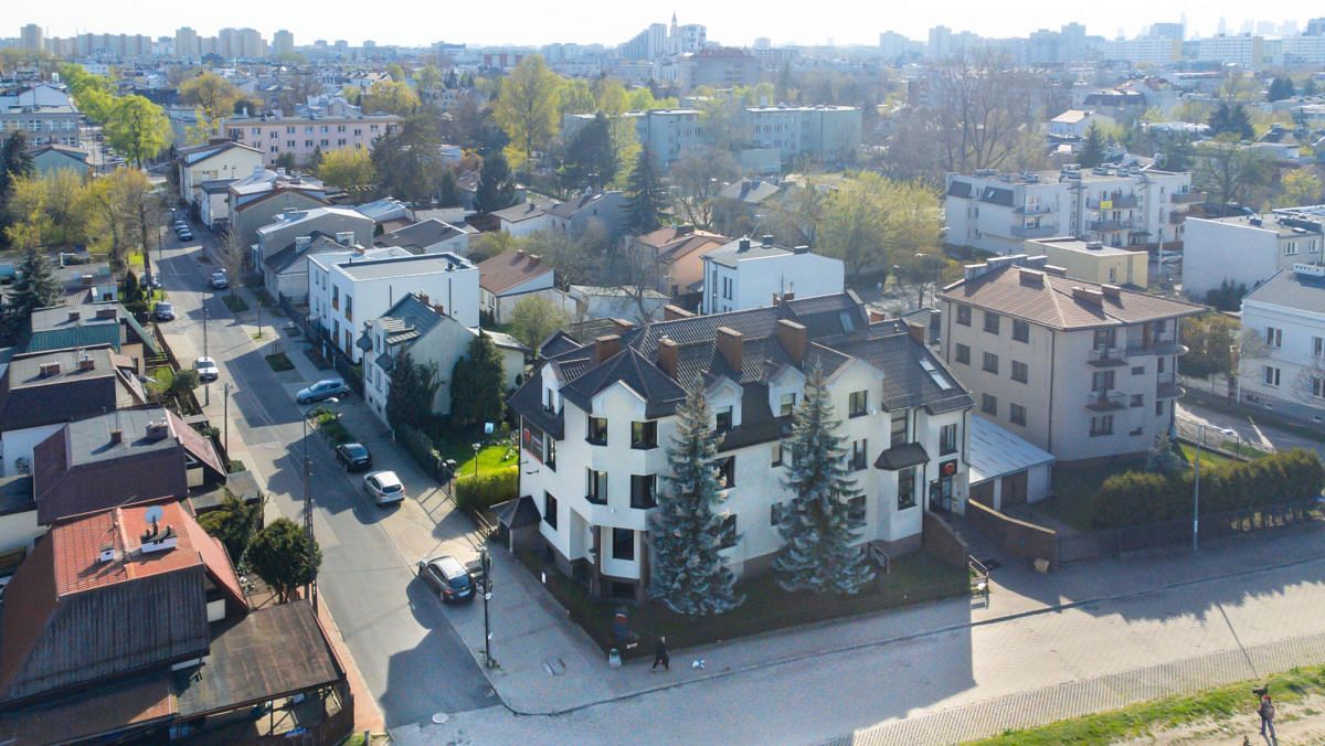 Lokal użytkowy  pokojowe na Sprzedaż