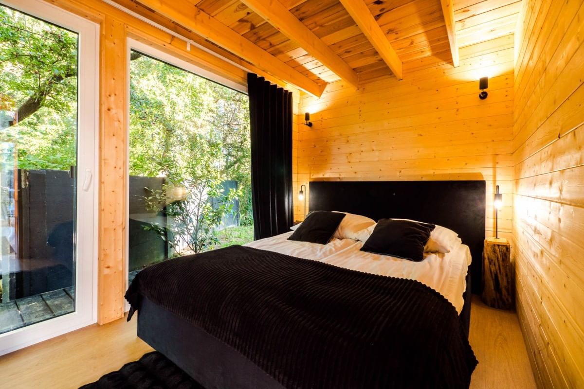 Lokal użytkowy  pokojowe na Sprzedaż