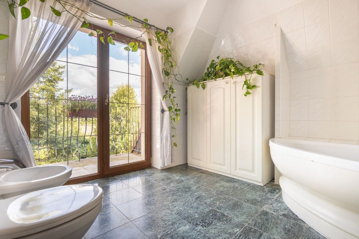 Lokal użytkowy  pokojowe na Sprzedaż