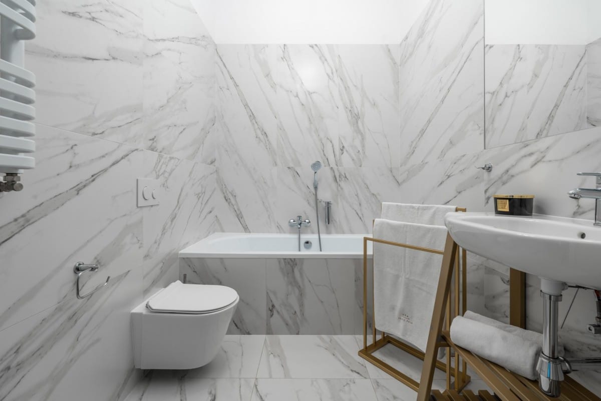 Dom 20 pokojowe na Sprzedaż