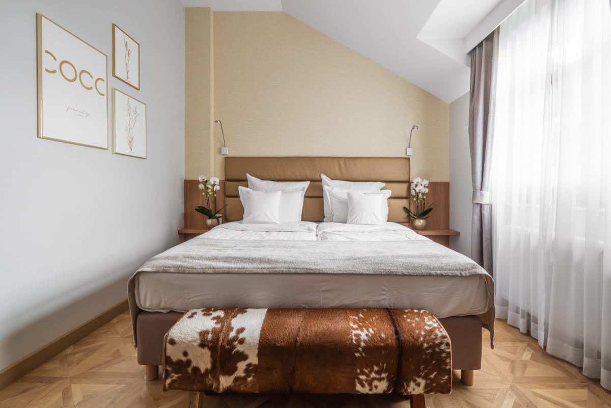 Dom 20 pokojowe na Sprzedaż