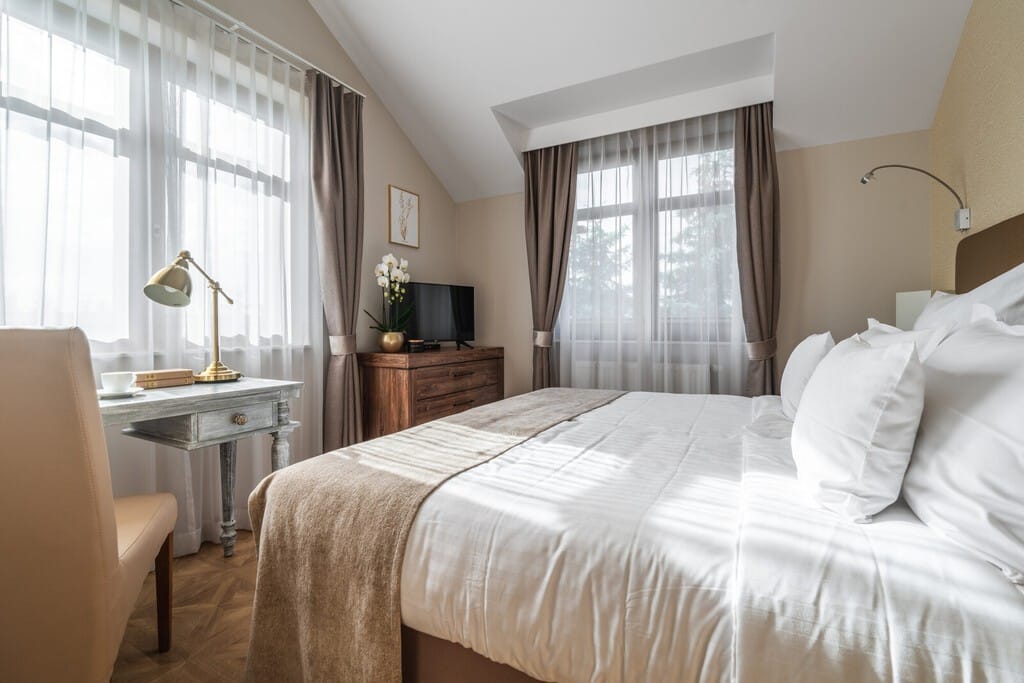 Dom 20 pokojowe na Sprzedaż